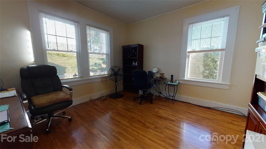 457 E Court Street Marion NC 28752