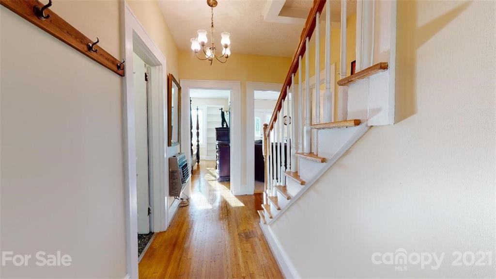 457 E Court Street Marion NC 28752