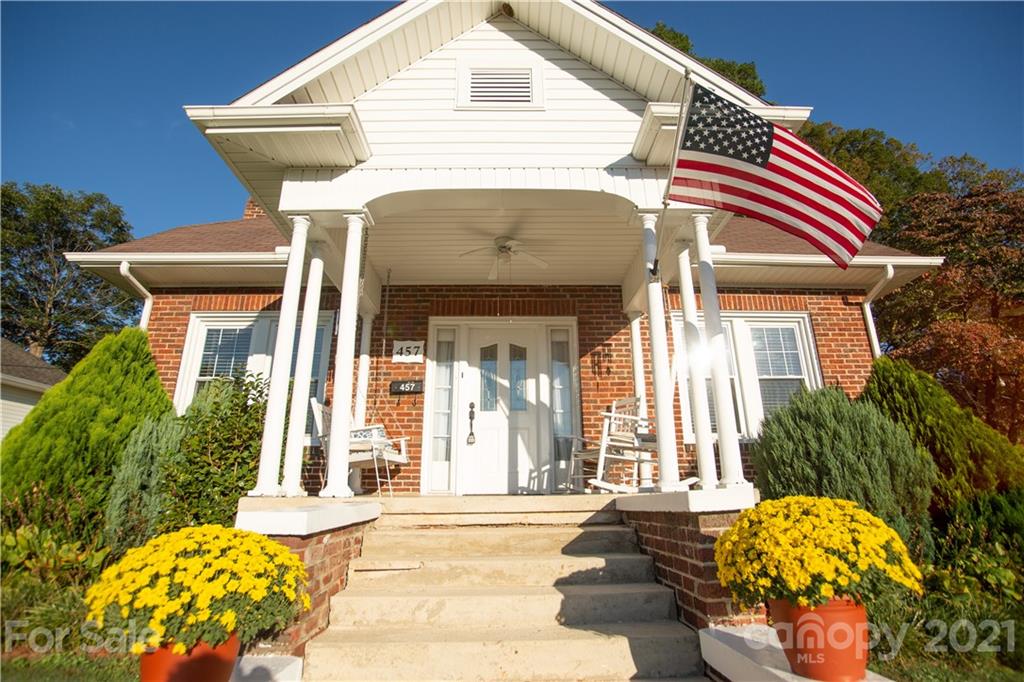 457 E Court Street Marion NC 28752