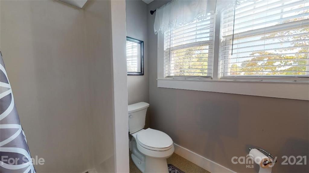 457 E Court Street Marion NC 28752