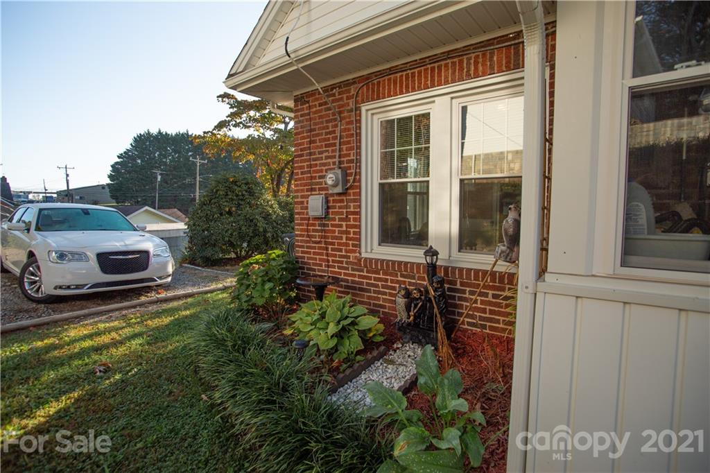 457 E Court Street Marion NC 28752