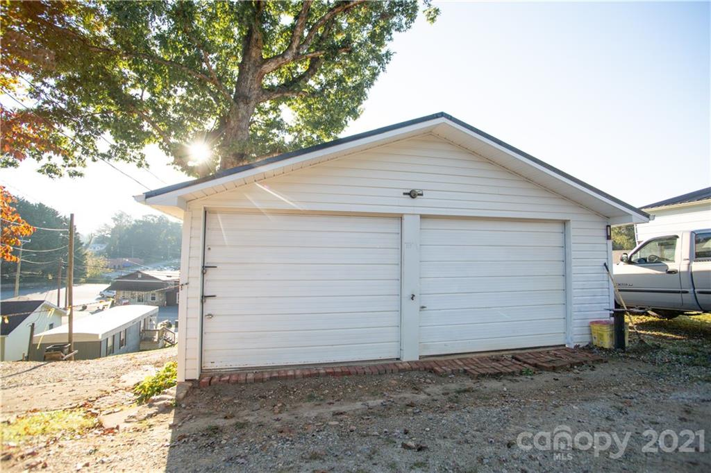 457 E Court Street Marion NC 28752