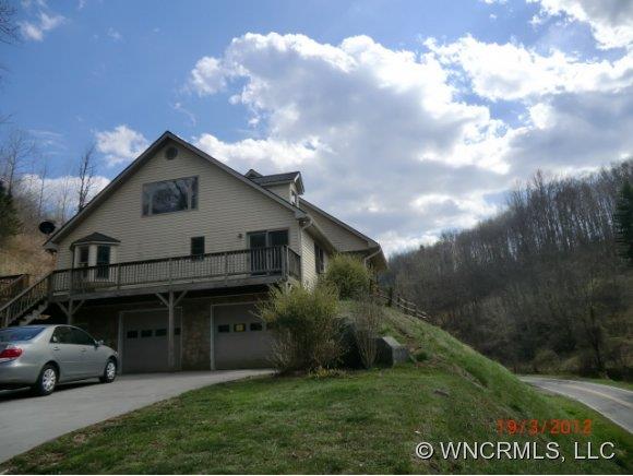 79 Langford Branch Road Burnsville NC 28714