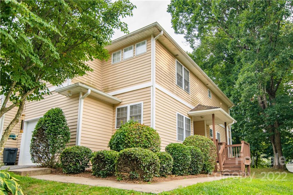 86 Farm Lane Mills River NC 28759