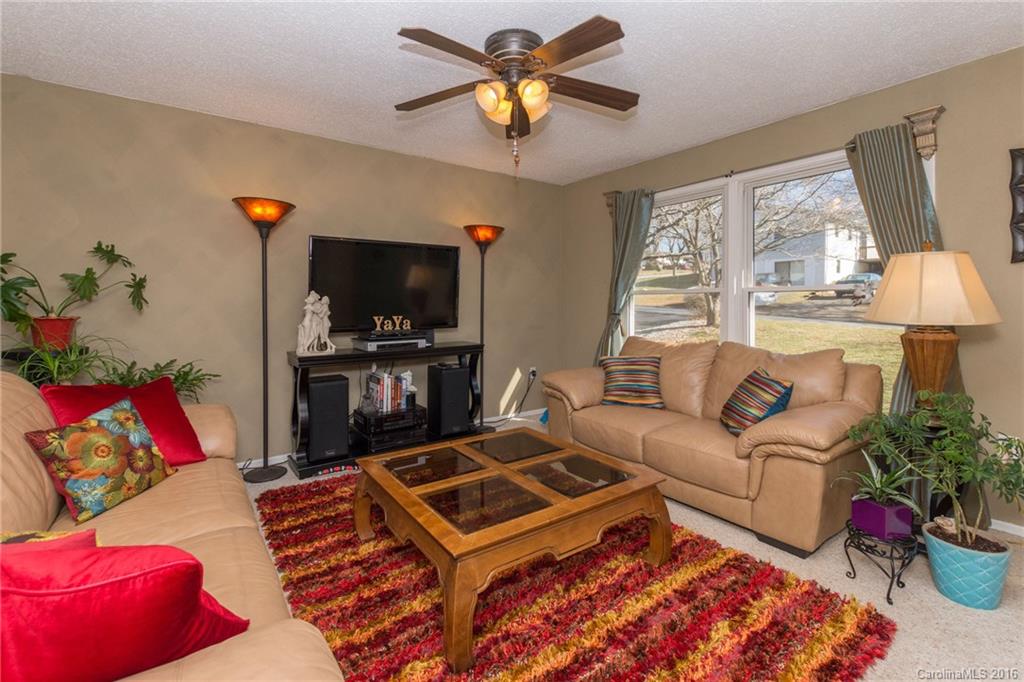 67 Cub Road Asheville NC 28806