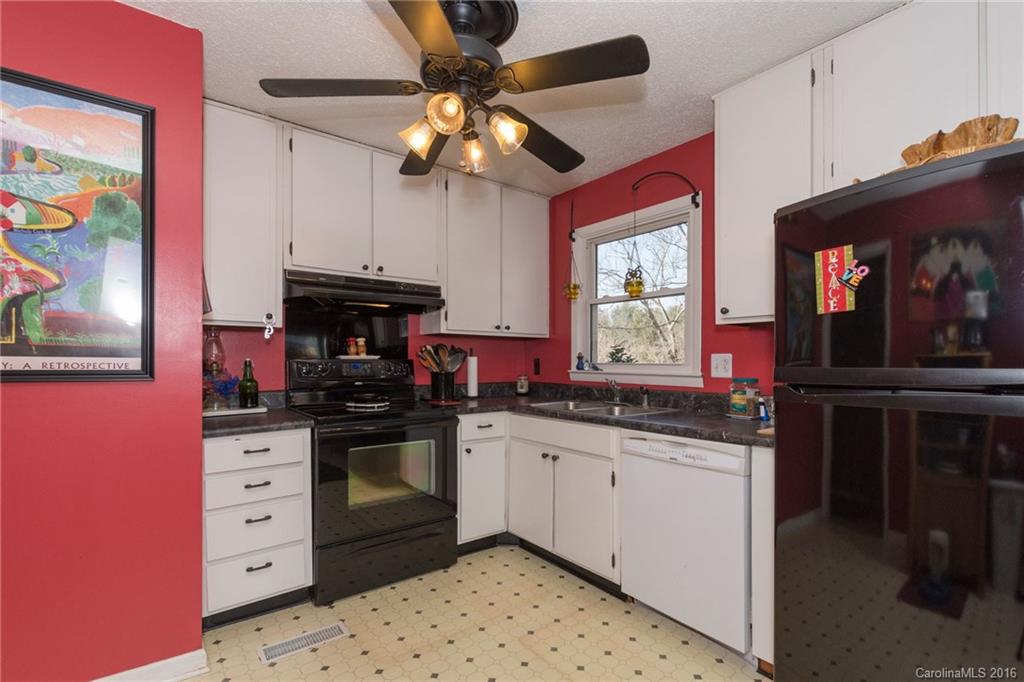 67 Cub Road Asheville NC 28806