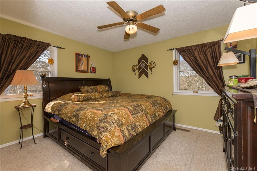 67 Cub Road Asheville NC 28806