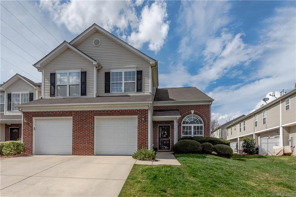 8520 Carolina Lily Lane Charlotte NC 28262