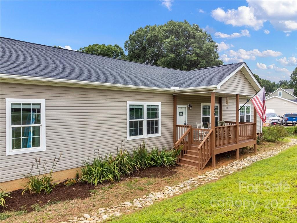 179 Bradshaw Circle Candler NC 28715