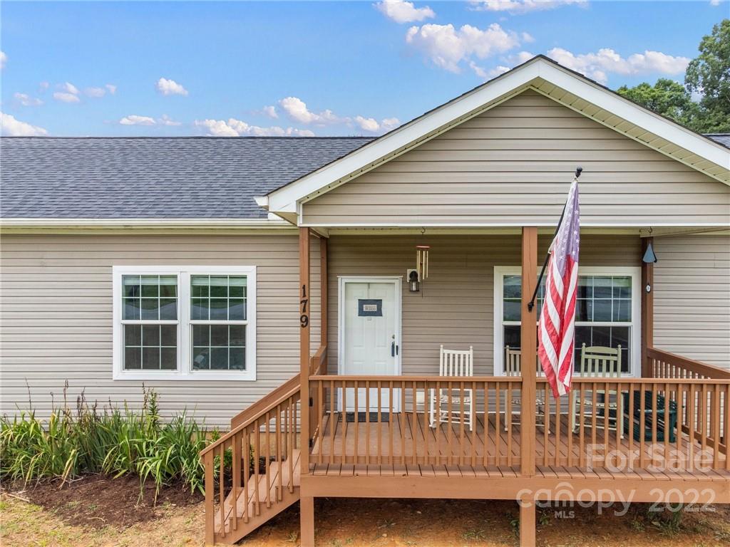 179 Bradshaw Circle Candler NC 28715