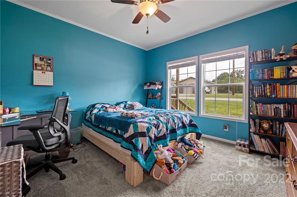 179 Bradshaw Circle Candler NC 28715