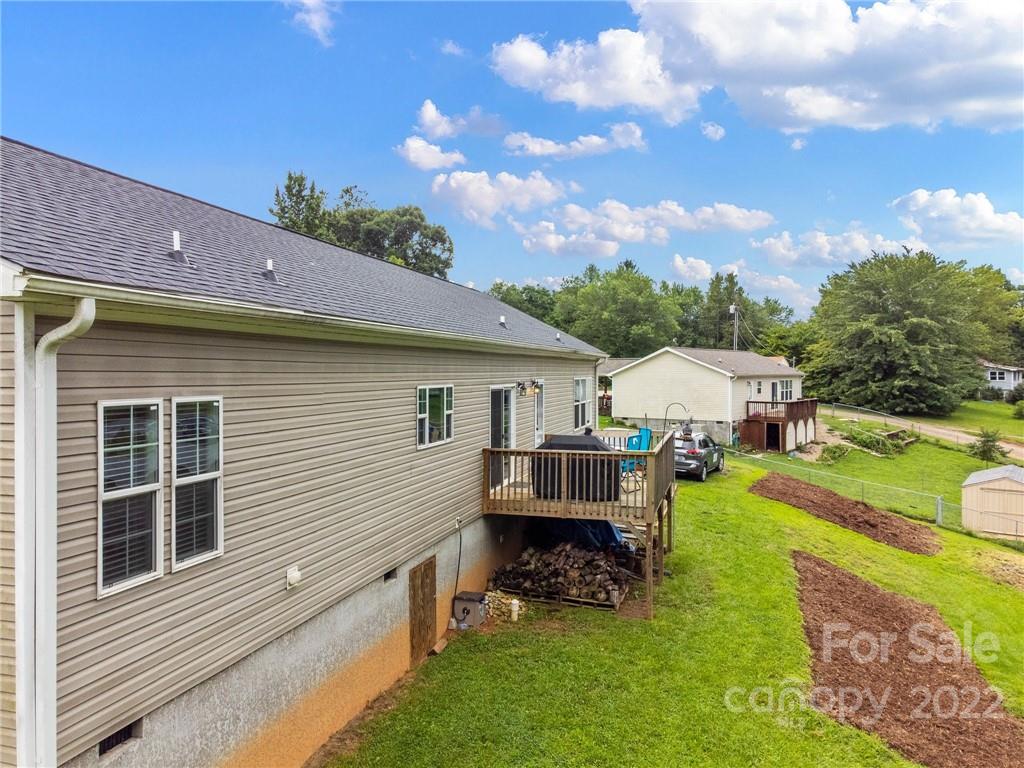 179 Bradshaw Circle Candler NC 28715