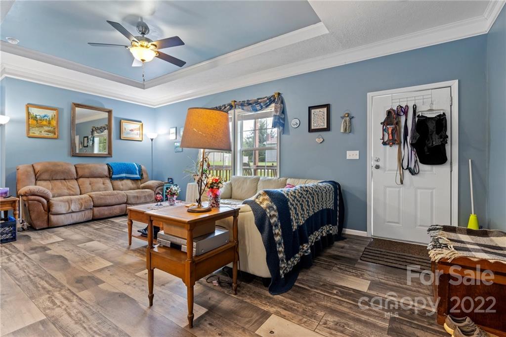 179 Bradshaw Circle Candler NC 28715
