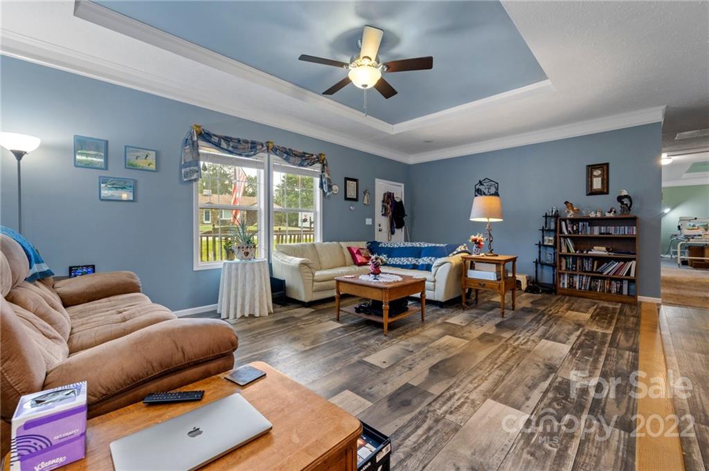 179 Bradshaw Circle Candler NC 28715