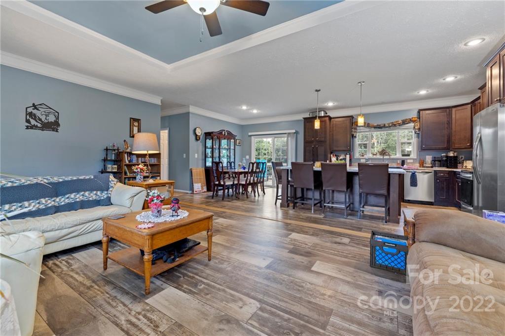 179 Bradshaw Circle Candler NC 28715