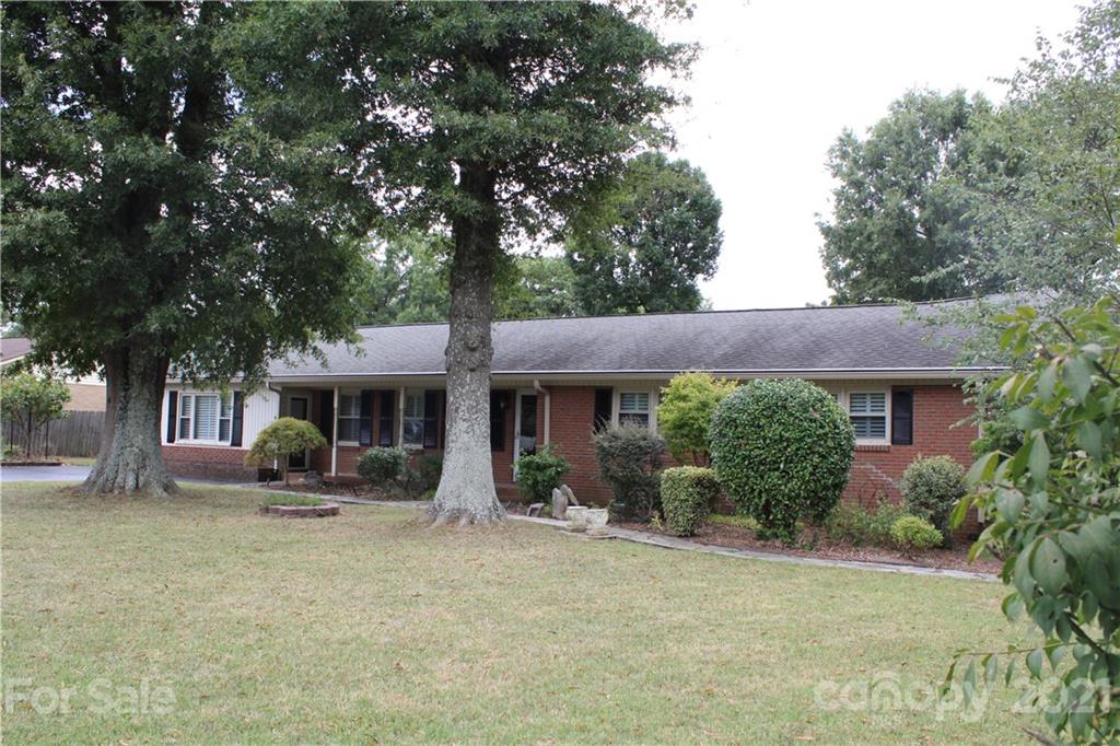6372 Morehead Road Harrisburg NC 28075