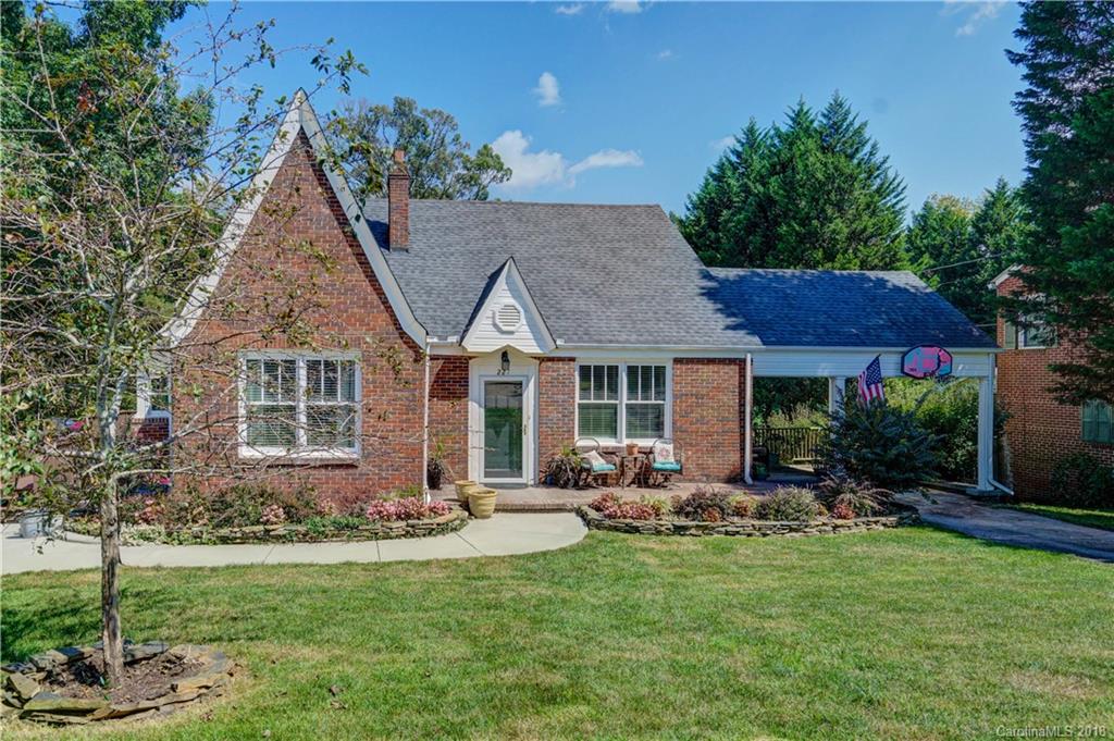 221 W Stewart Avenue Mooresville NC 28115