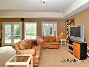 1646 Olmsted Drive Asheville NC 28803