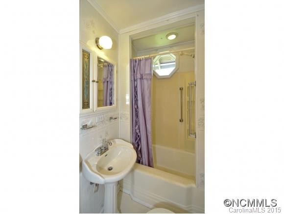 78 Morgan Street Candler NC 28715