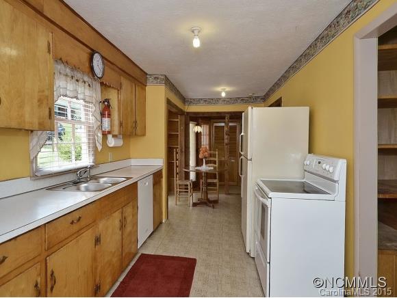 78 Morgan Street Candler NC 28715