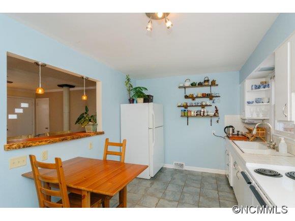 51 Rash Road Asheville NC 28806