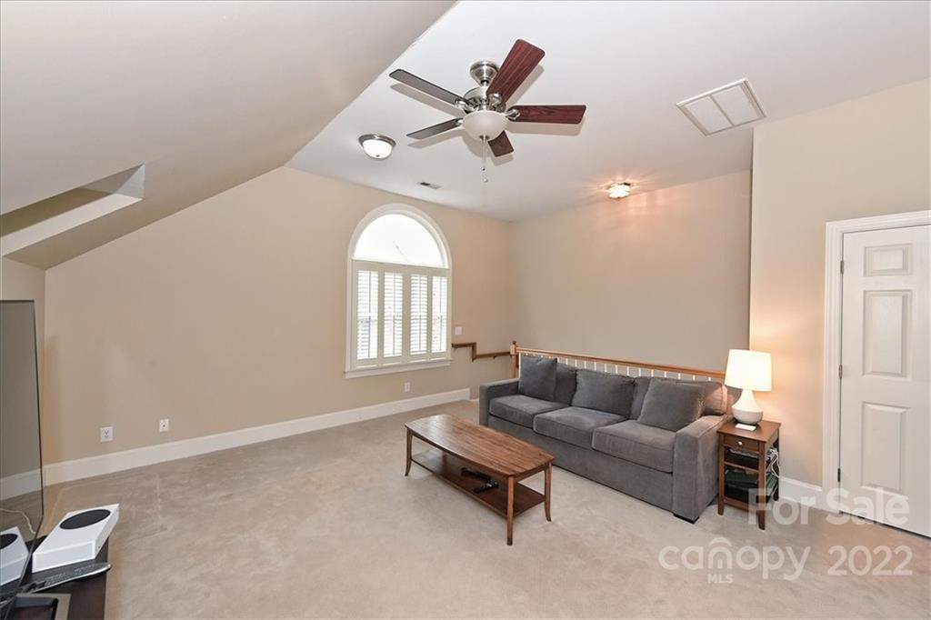 7011 Jardiniere Court Charlotte NC 28226