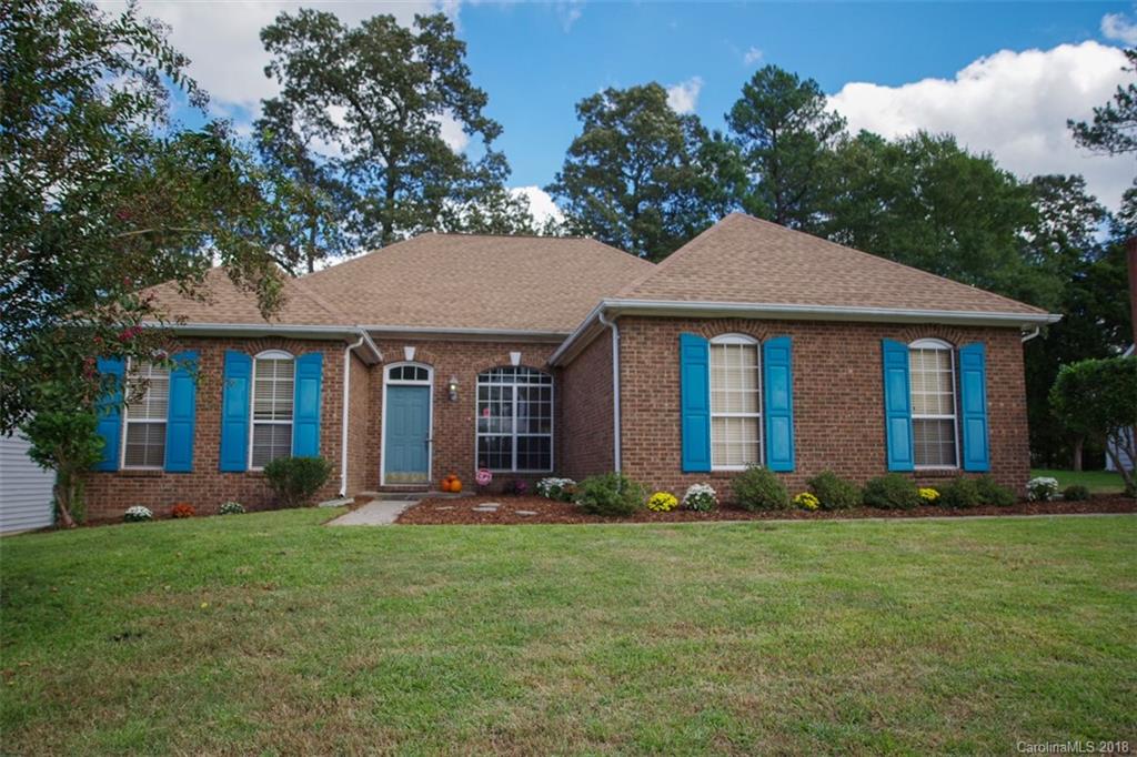 8712 Woodcock Lane Charlotte NC 28216