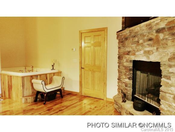 30 Spring Hill Drive Asheville NC 28804