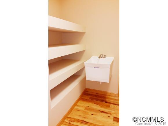 30 Spring Hill Drive Asheville NC 28804