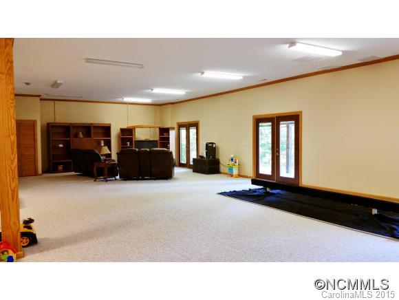 30 Spring Hill Drive Asheville NC 28804
