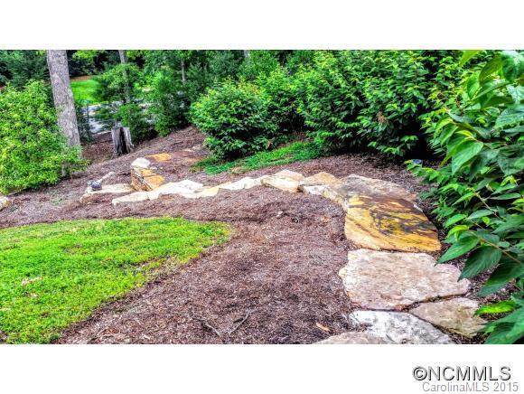 30 Spring Hill Drive Asheville NC 28804