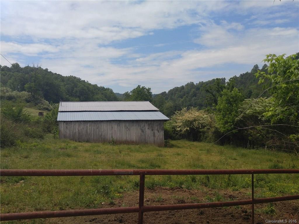 374 Roy Tritt Road Cullowhee NC 28723