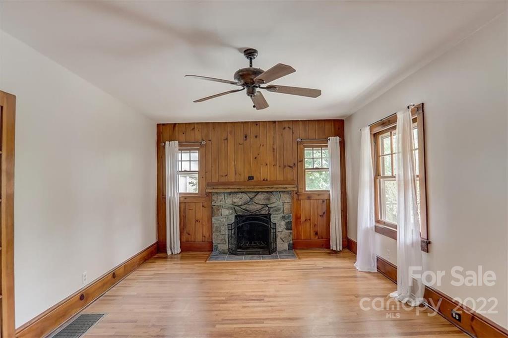 7 Elkmont Terrace Asheville NC 28804