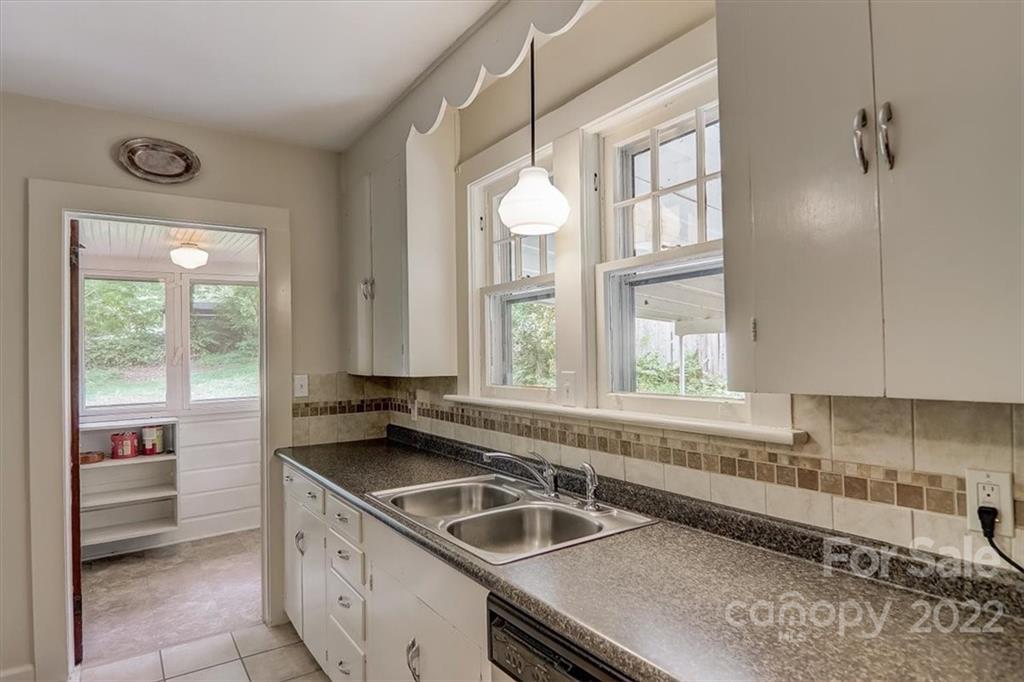 7 Elkmont Terrace Asheville NC 28804