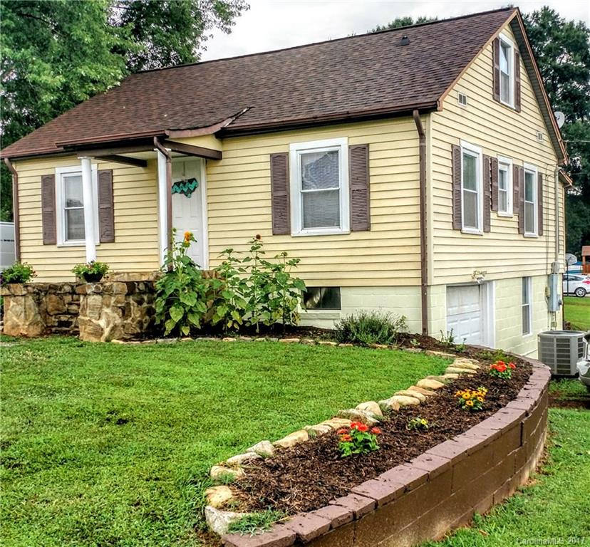 261 28th Avenue NE Hickory NC 28601