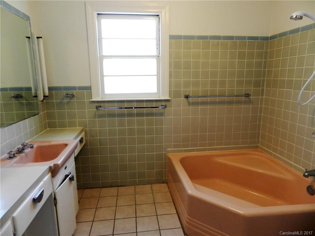705 New Haw Creek Road Asheville NC 28805