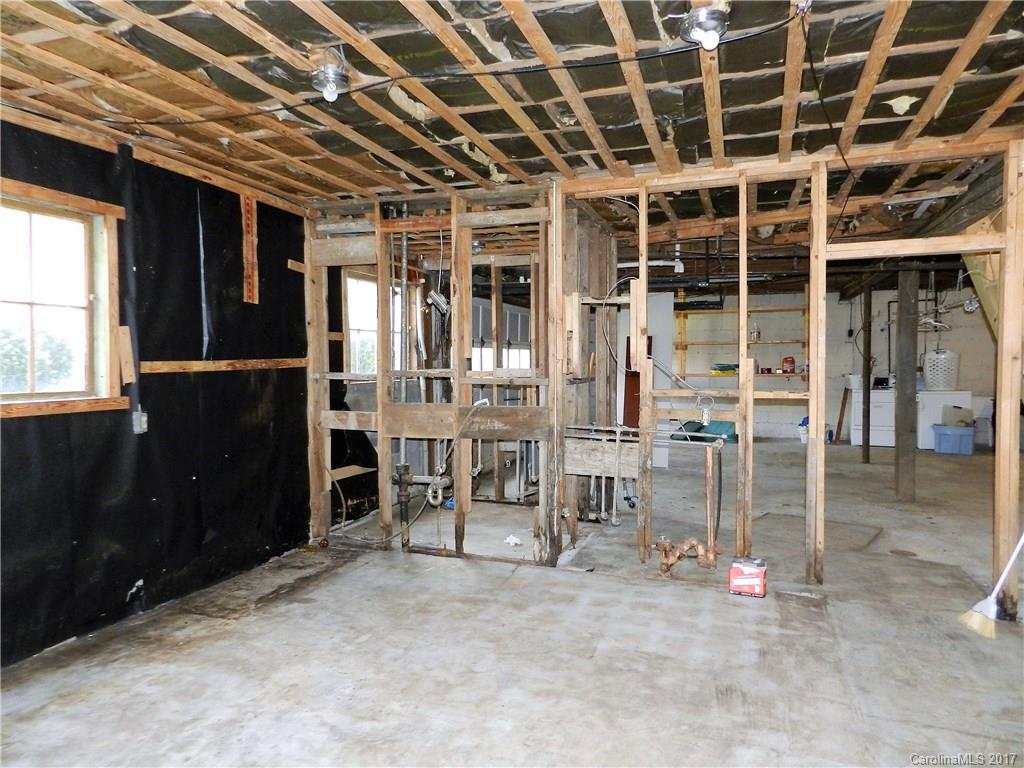 705 New Haw Creek Road Asheville NC 28805