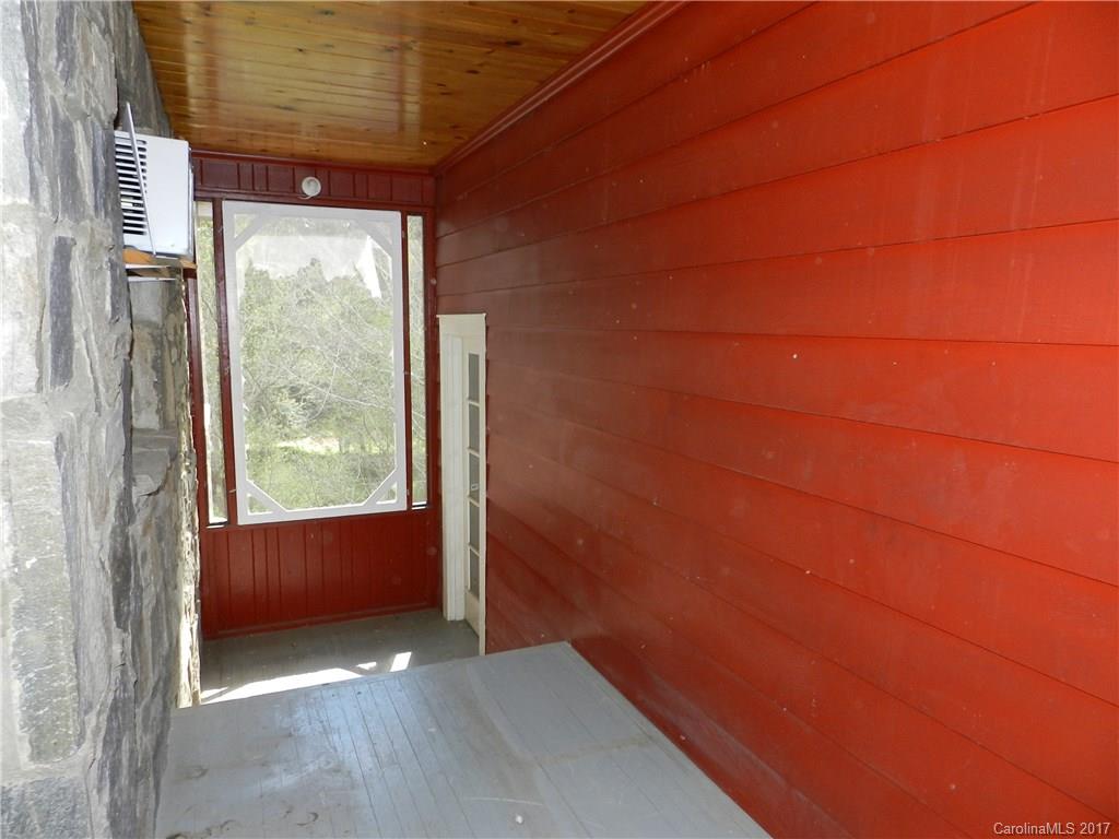 705 New Haw Creek Road Asheville NC 28805