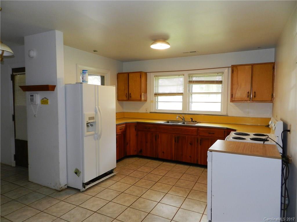 705 New Haw Creek Road Asheville NC 28805