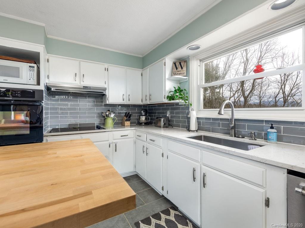 2 Deerview Lane Asheville NC 28804
