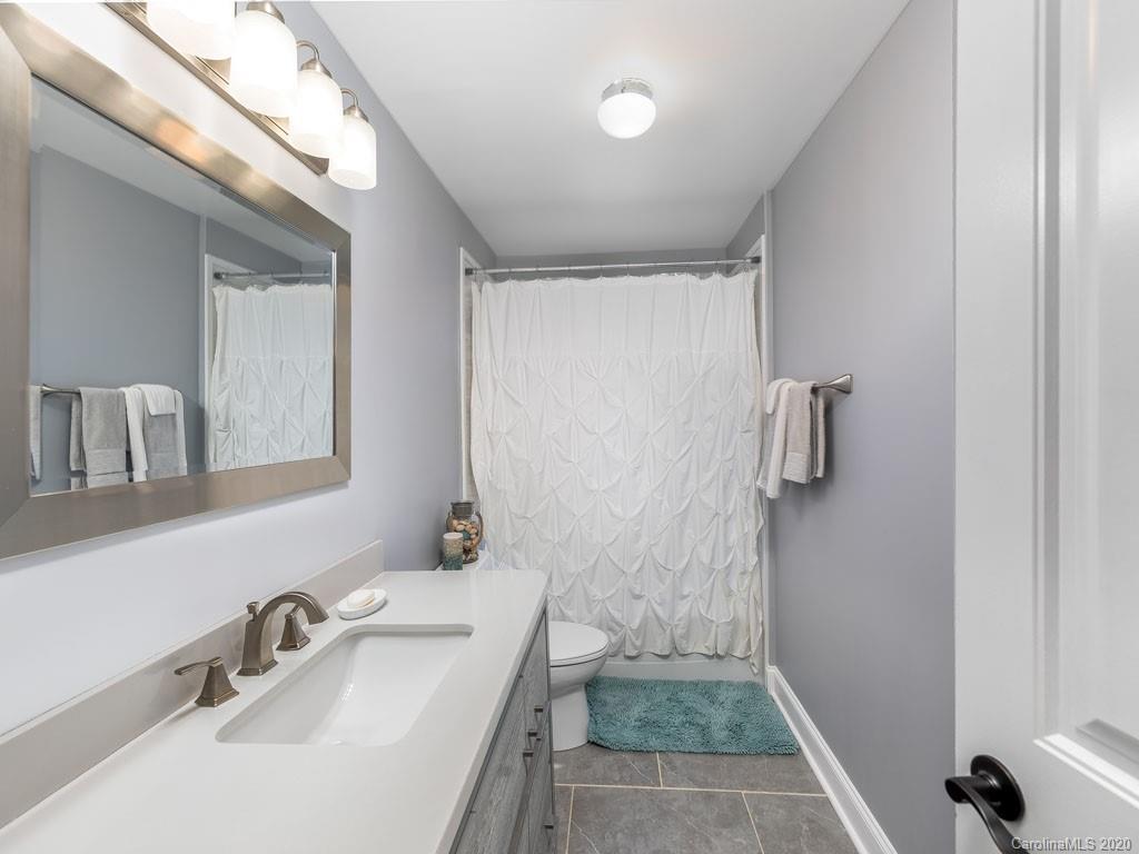 2 Deerview Lane Asheville NC 28804