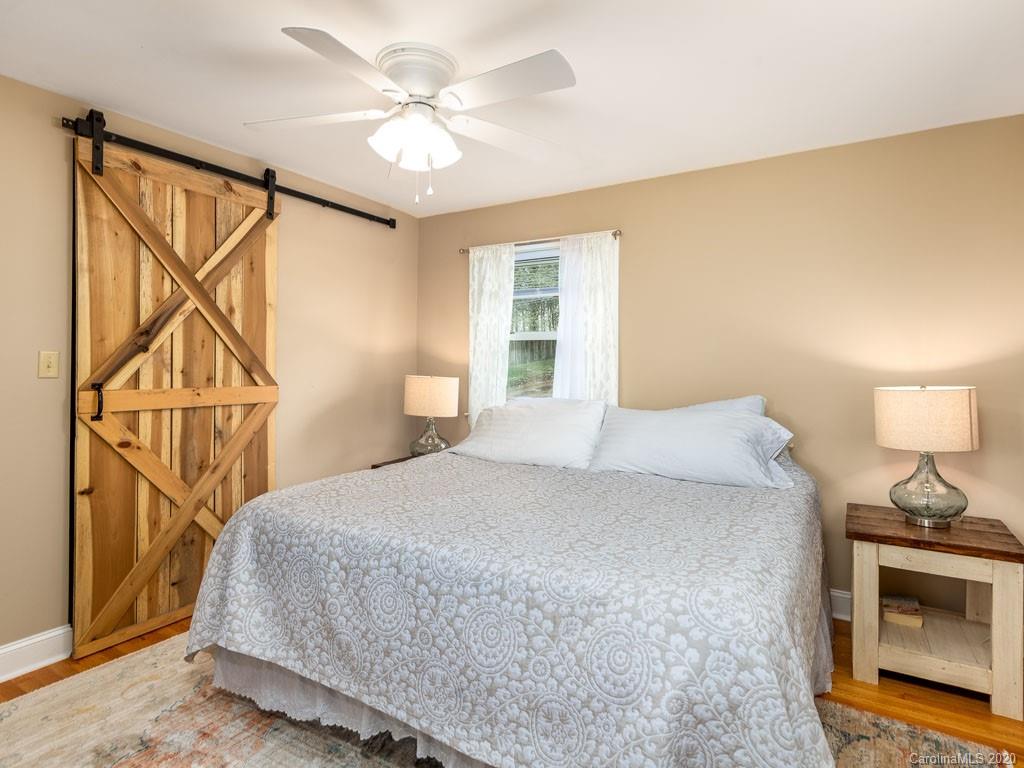2 Deerview Lane Asheville NC 28804