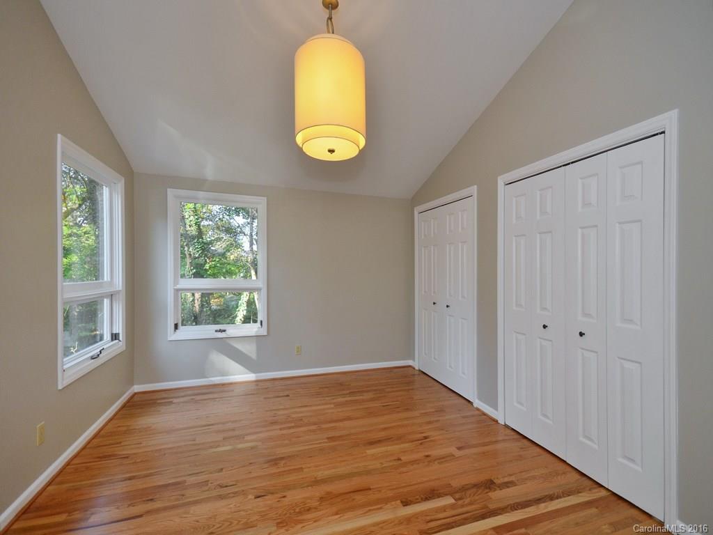 47 Redwood Road Asheville NC 28804