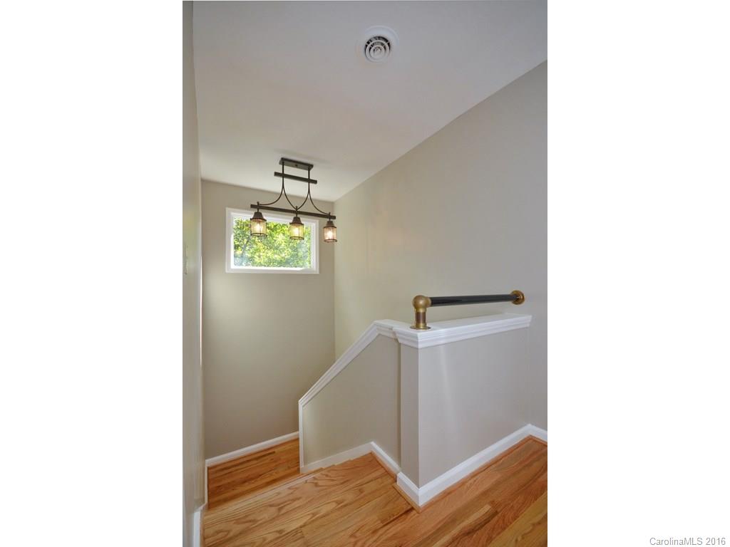 47 Redwood Road Asheville NC 28804