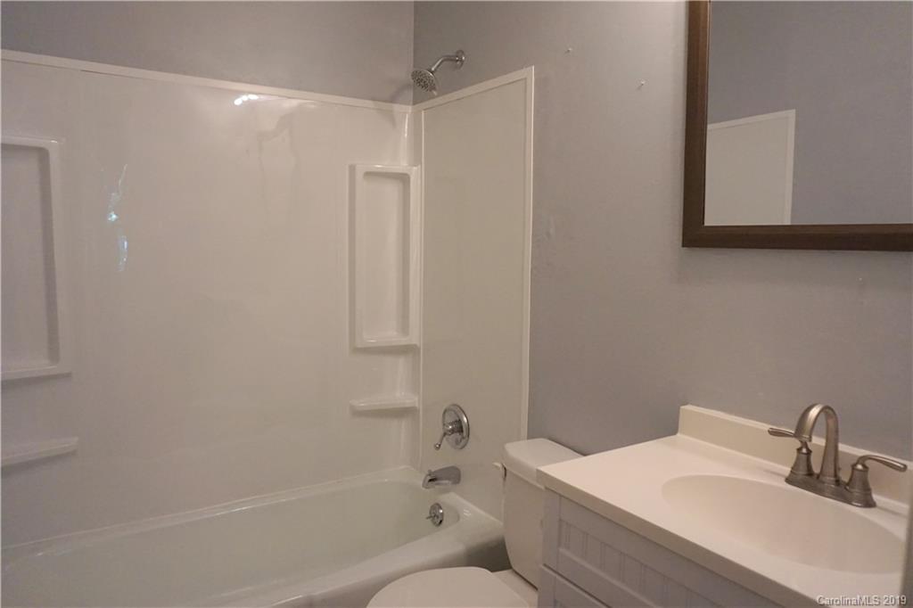 8 Compton Drive Asheville NC 28806