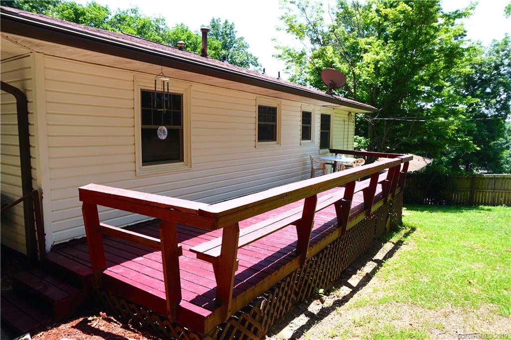 8 Compton Drive Asheville NC 28806