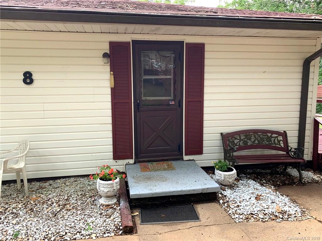 8 Compton Drive Asheville NC 28806