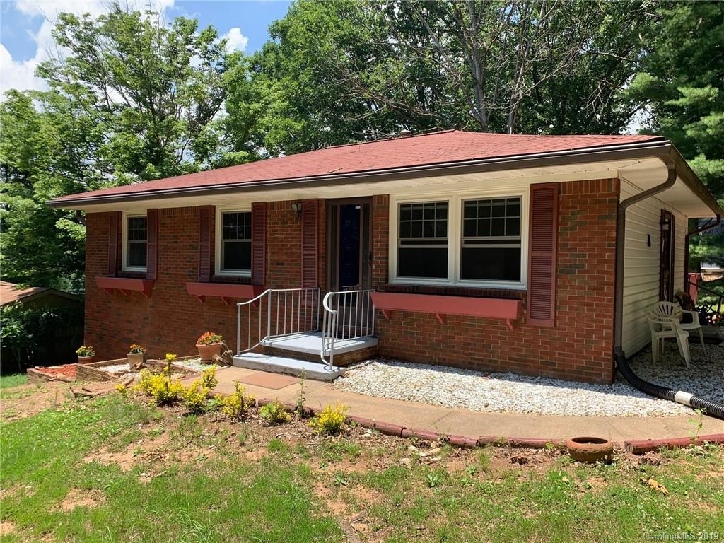 8 Compton Drive Asheville NC 28806