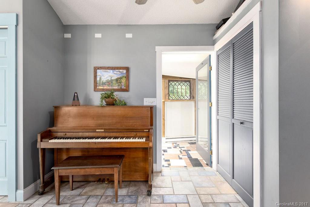 65 Hi Alta Avenue Asheville NC 28806
