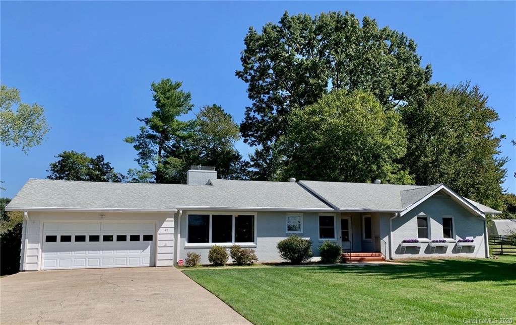 42 Oak Hill Road Candler NC 28715